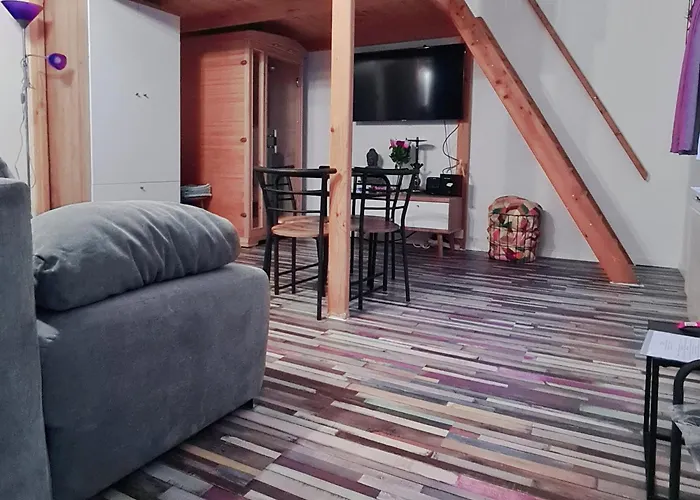 Loft&Steam - Designer Studio With Sauna & Ac